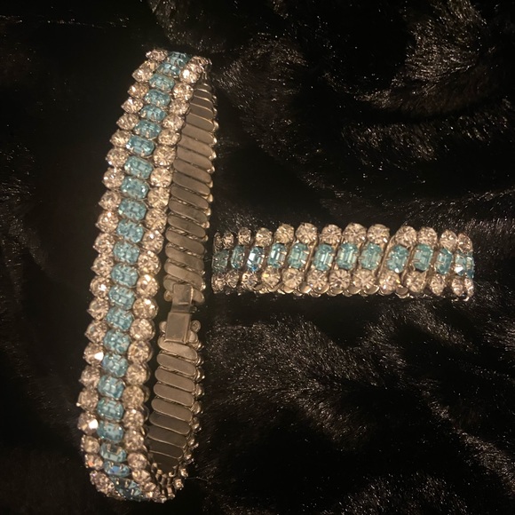 Vintage Light Blue Rhinestone Choker Necklace & Bracelet Set look @ the video - Picture 12 of 17